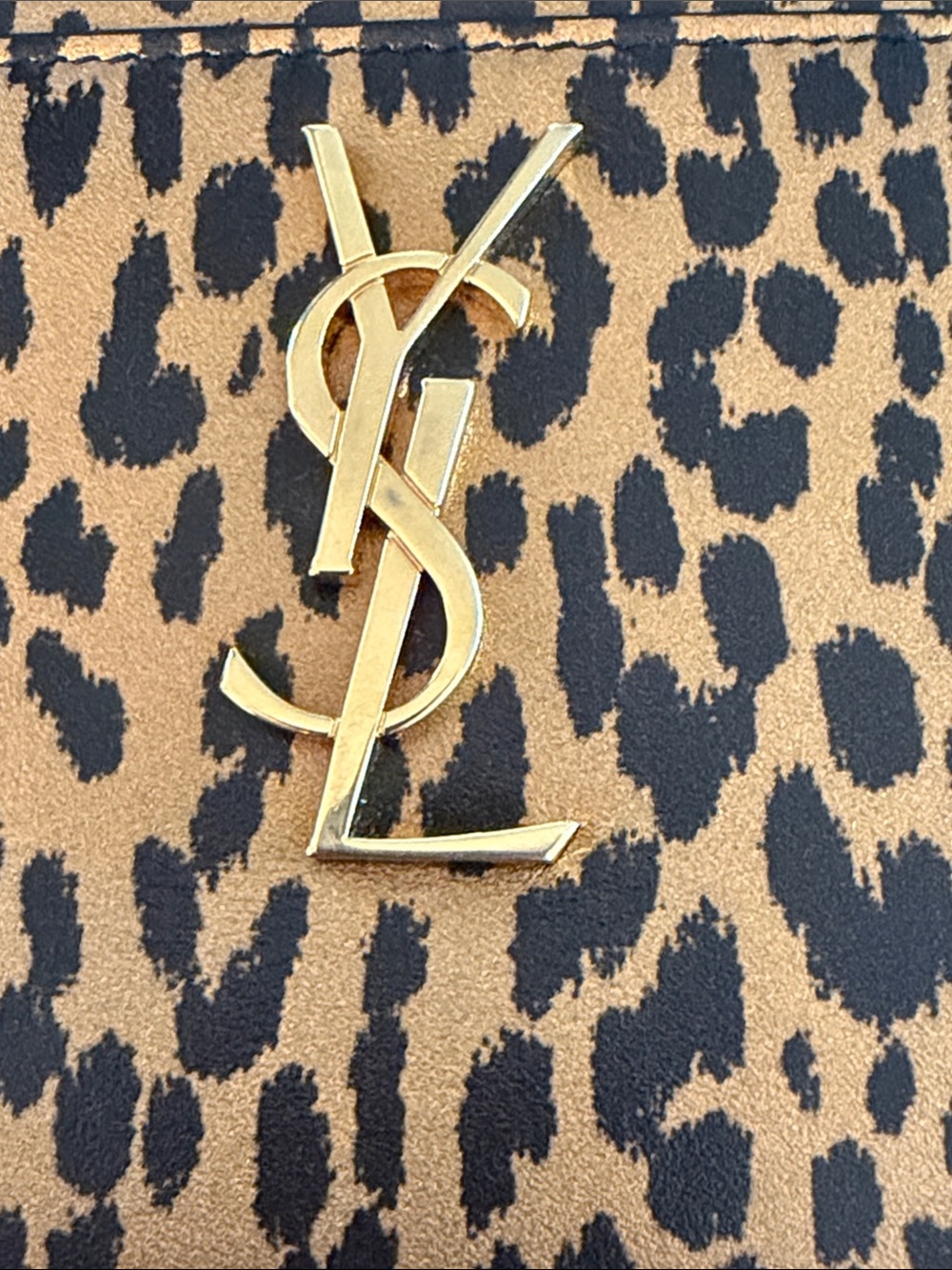đ¤Saint Laurent Leopard Print Zip Bill Pouchđ¤ VVEUC⢠$595 - Picture 8 of 8